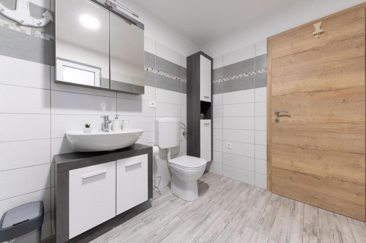 Apartments Gea Lucija Εξωτερικό φωτογραφία