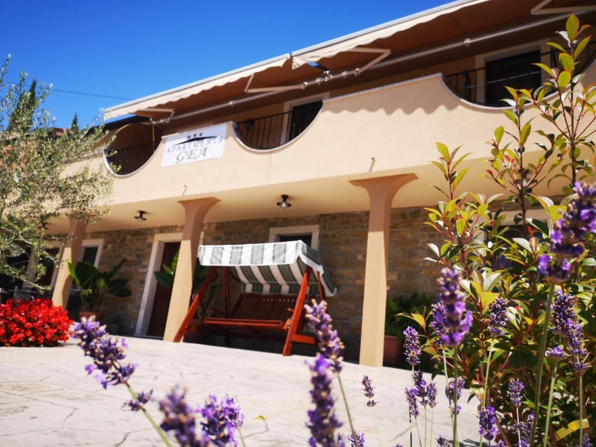 Apartments Gea Lucija Εξωτερικό φωτογραφία